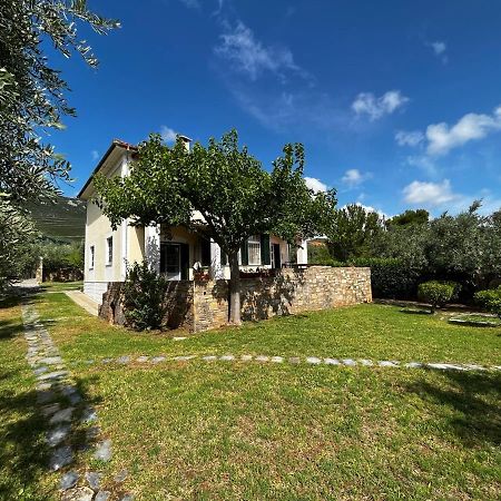 Villa Liana Sourpi ภายนอก รูปภาพ