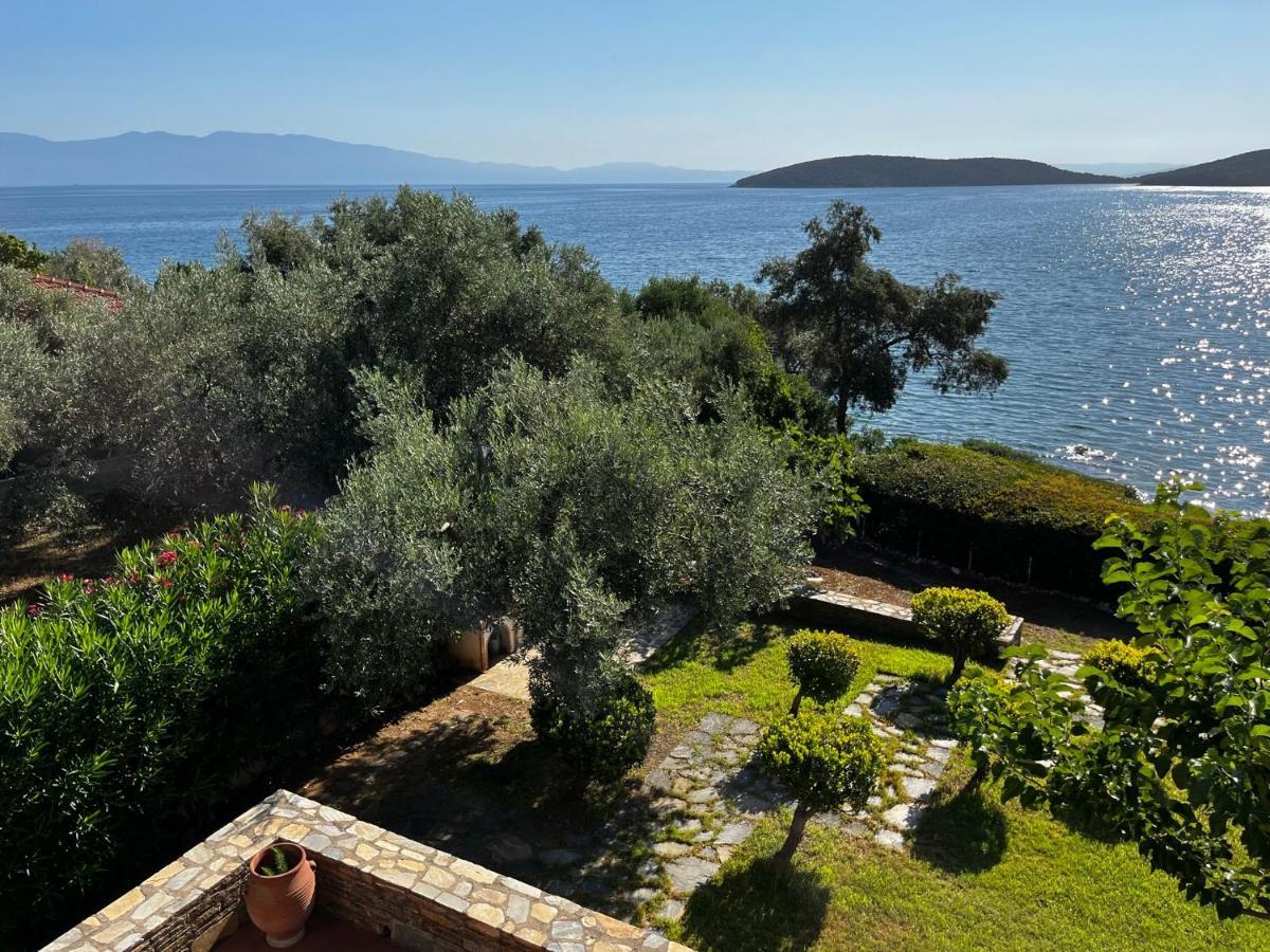 Villa Liana Sourpi ภายนอก รูปภาพ
