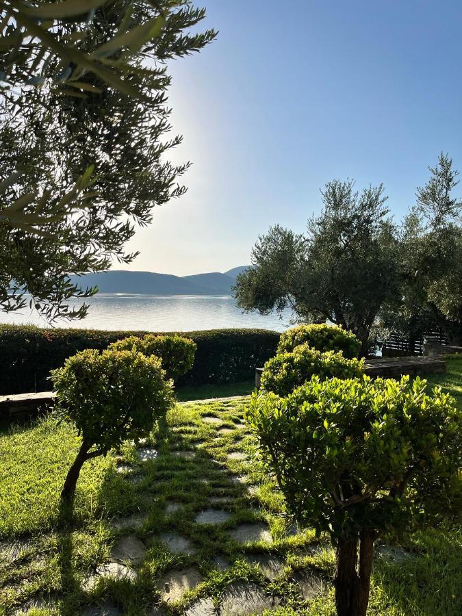 Villa Liana Sourpi ภายนอก รูปภาพ