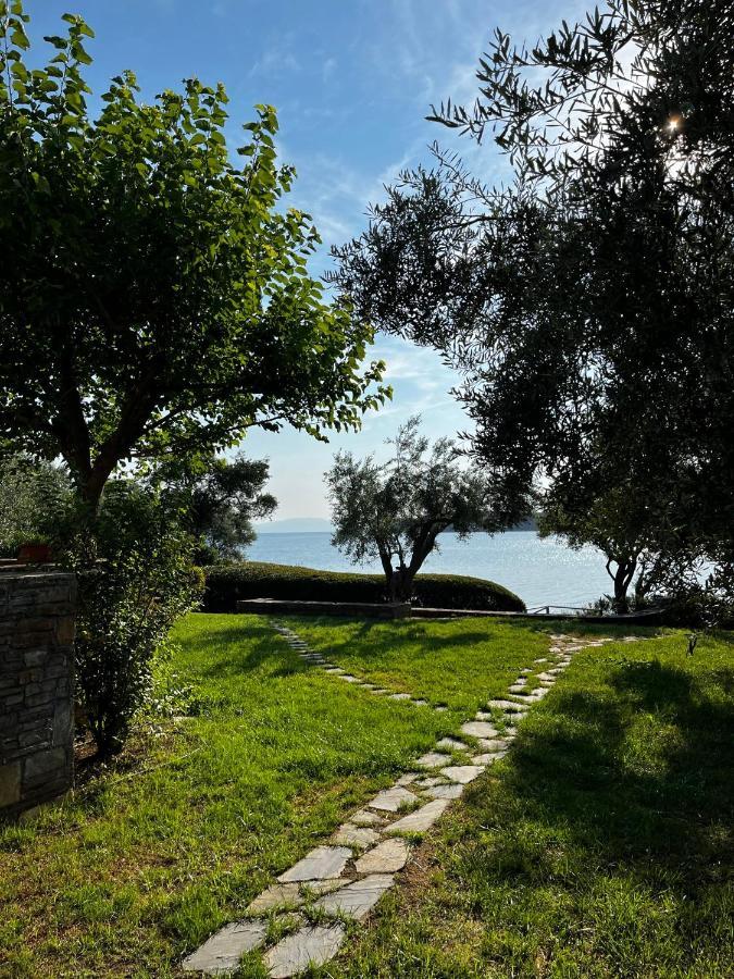 Villa Liana Sourpi ภายนอก รูปภาพ