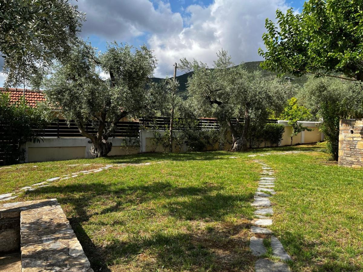 Villa Liana Sourpi ภายนอก รูปภาพ