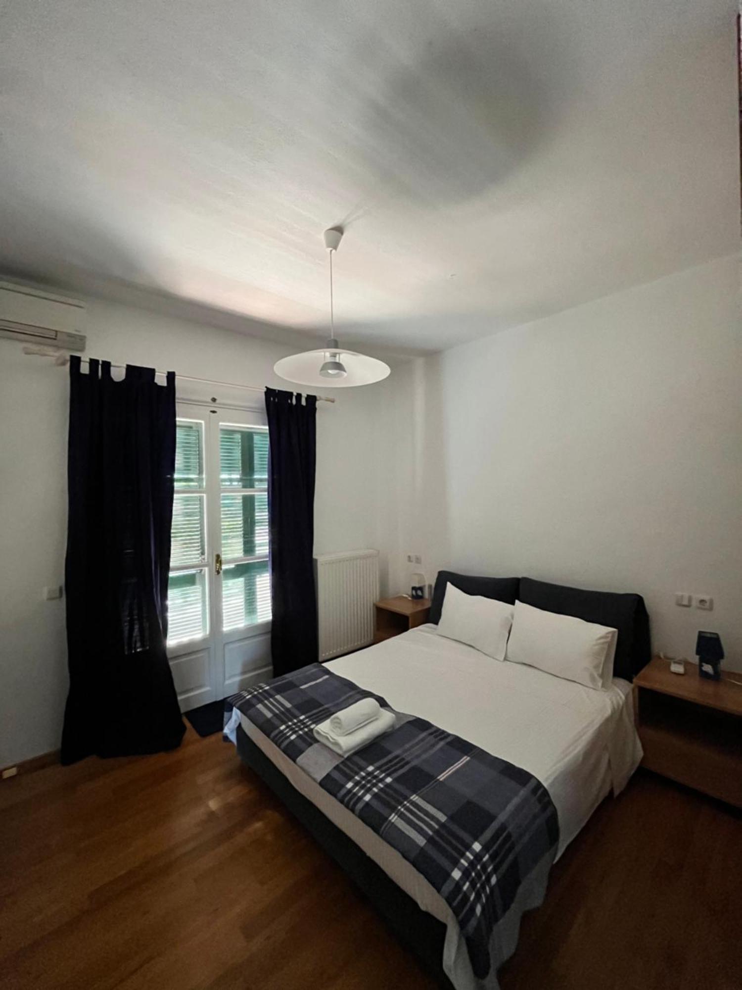 Villa Liana Sourpi ภายนอก รูปภาพ