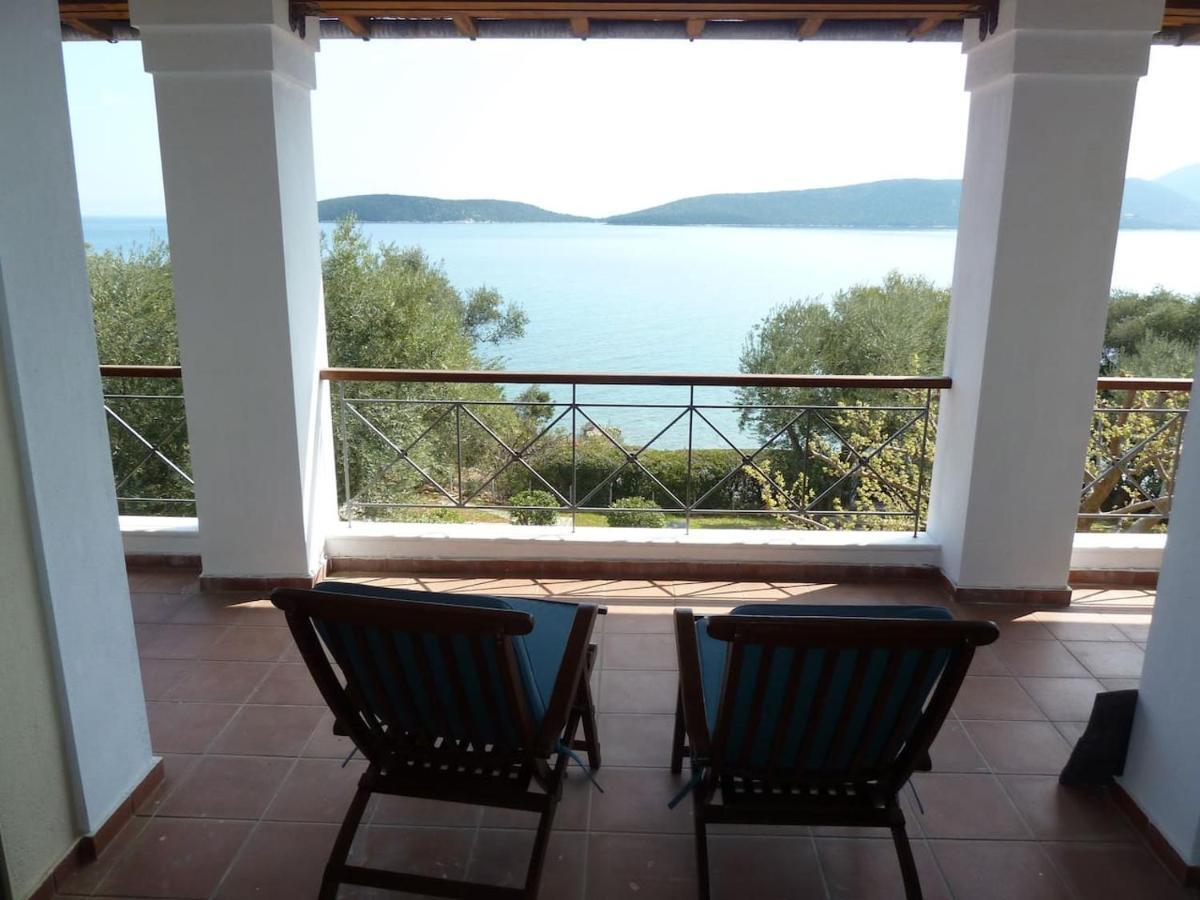 Villa Liana Sourpi ภายนอก รูปภาพ